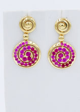 Load image into Gallery viewer, Gold Round Earrings